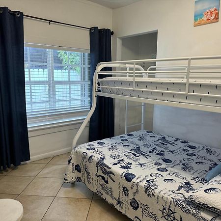 B5 Best Value On Private Bedroom With Private Bathroom In Little Havana, Μαϊάμι Εξωτερικό φωτογραφία
