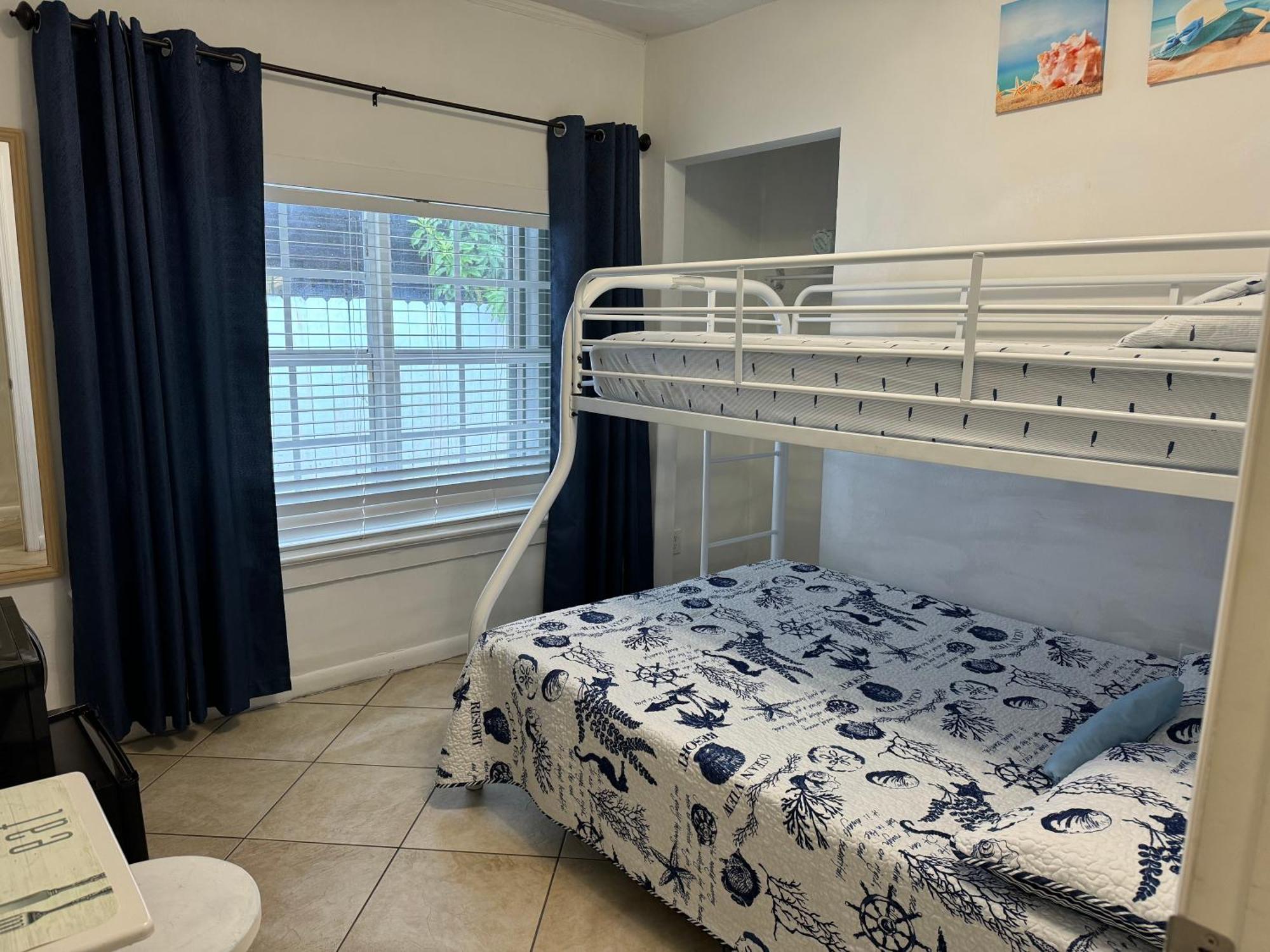B5 Best Value On Private Bedroom With Private Bathroom In Little Havana, Μαϊάμι Εξωτερικό φωτογραφία